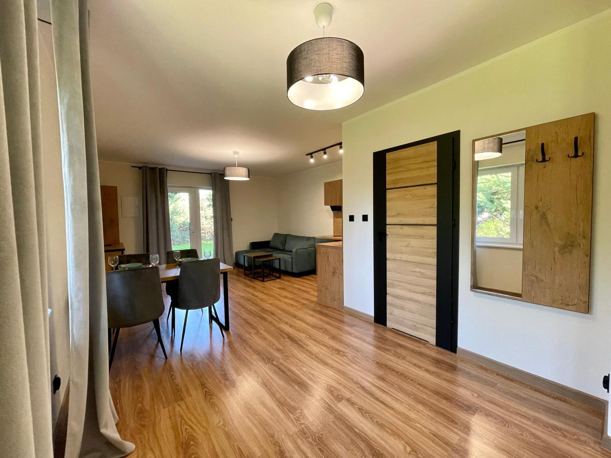 Apartamenty Marsyl ยาสต์เชอเบีย กูรา ภายนอก รูปภาพ