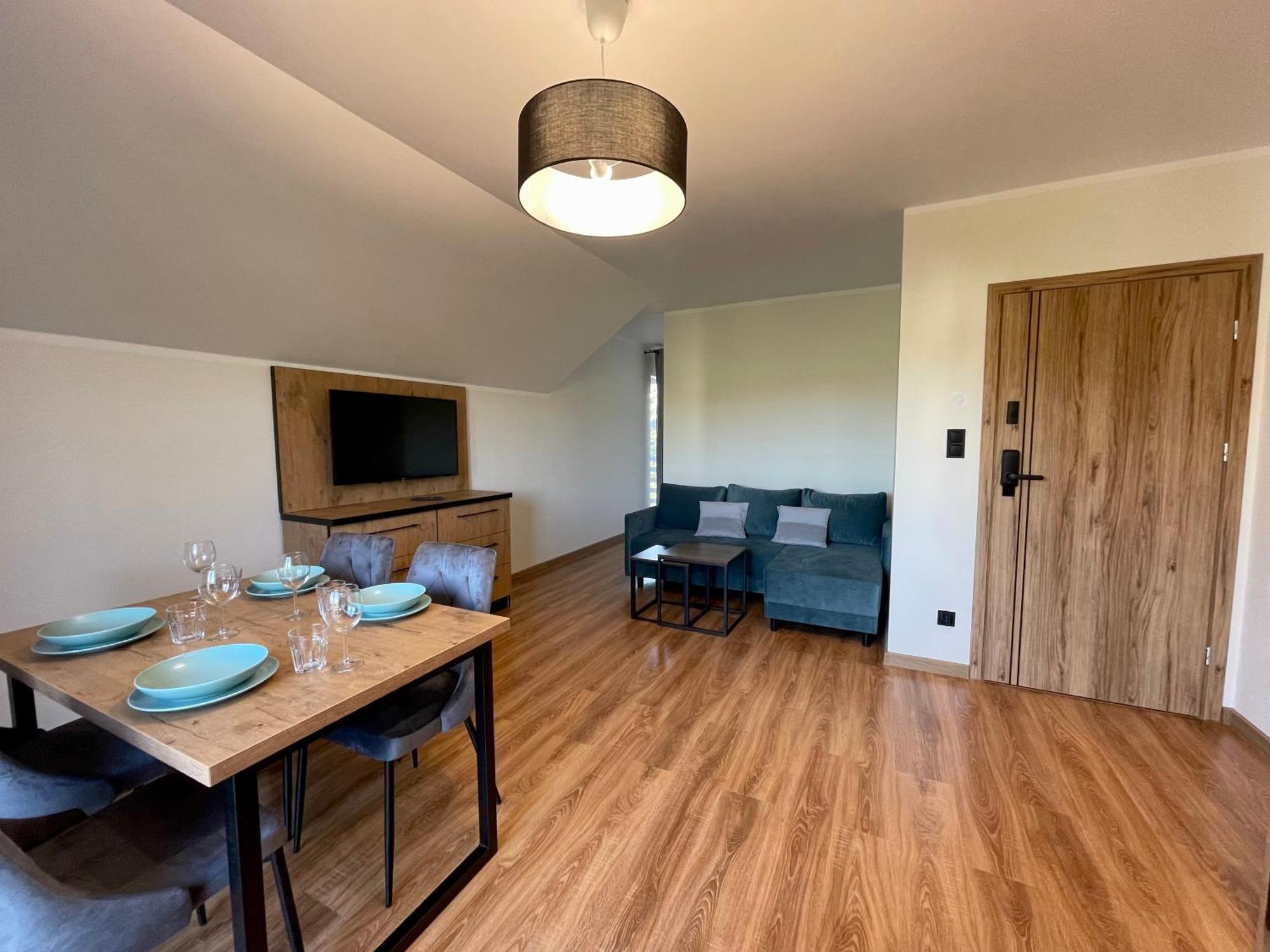 Apartamenty Marsyl ยาสต์เชอเบีย กูรา ภายนอก รูปภาพ