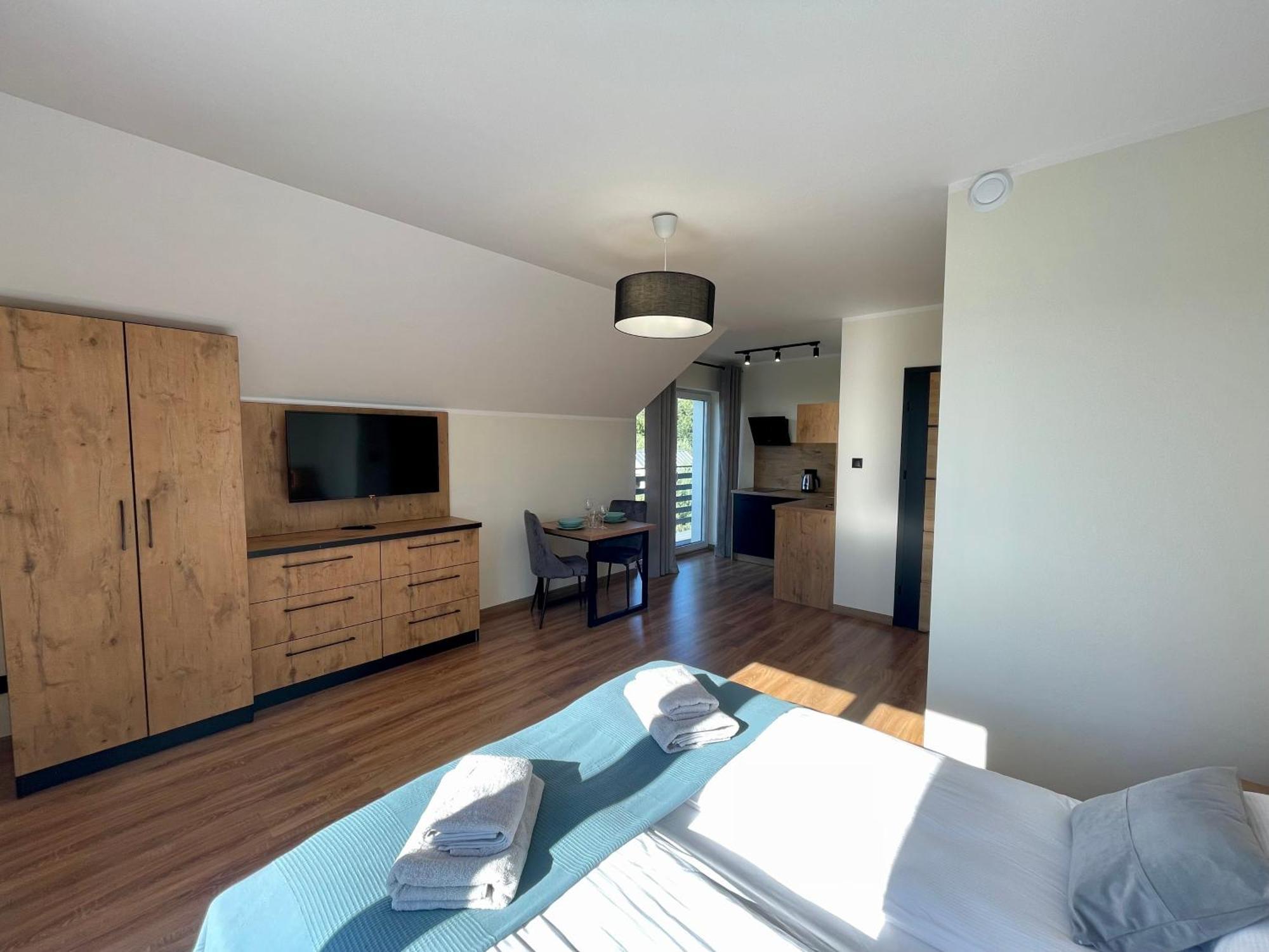 Apartamenty Marsyl ยาสต์เชอเบีย กูรา ภายนอก รูปภาพ