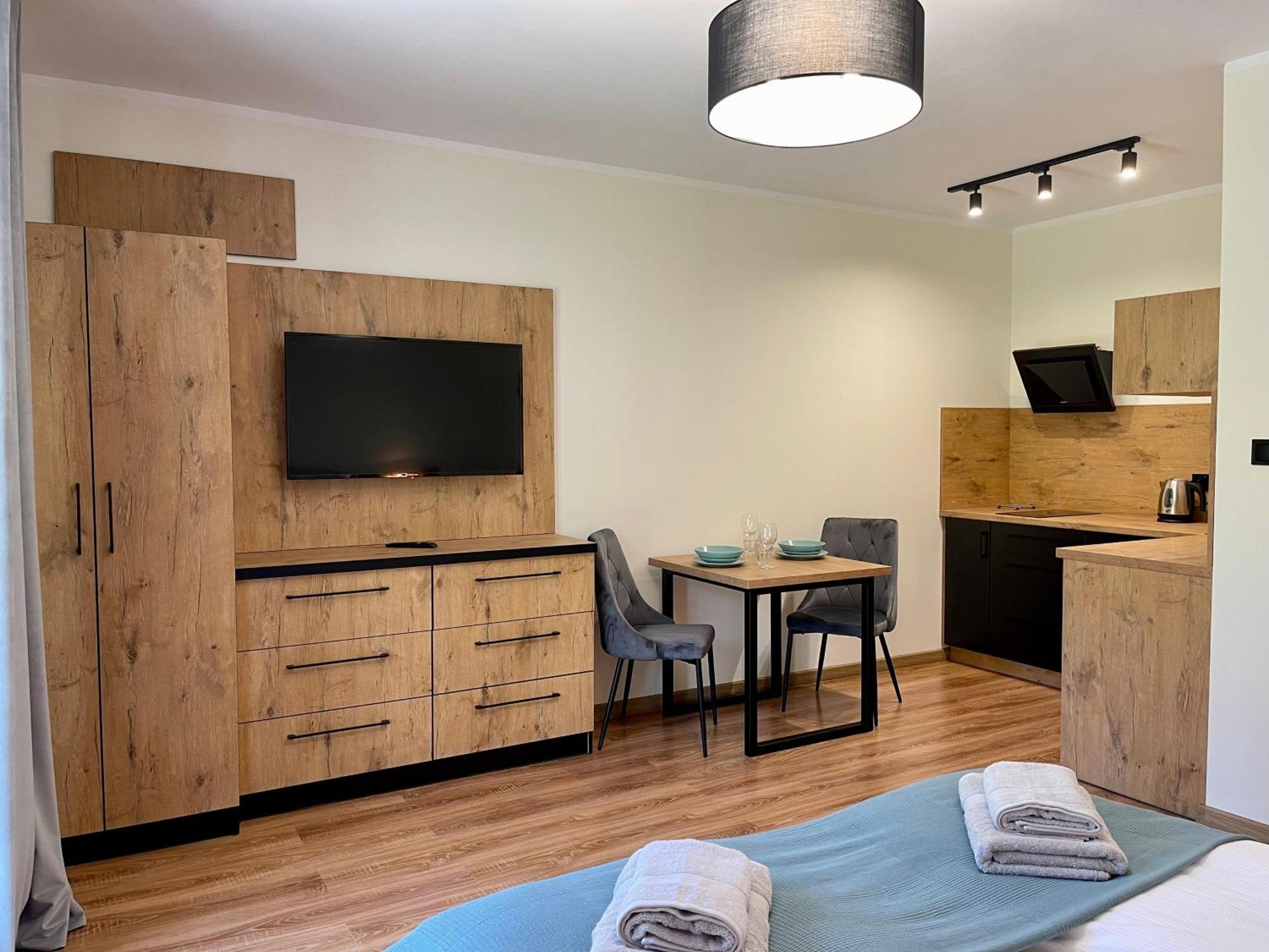 Apartamenty Marsyl ยาสต์เชอเบีย กูรา ภายนอก รูปภาพ