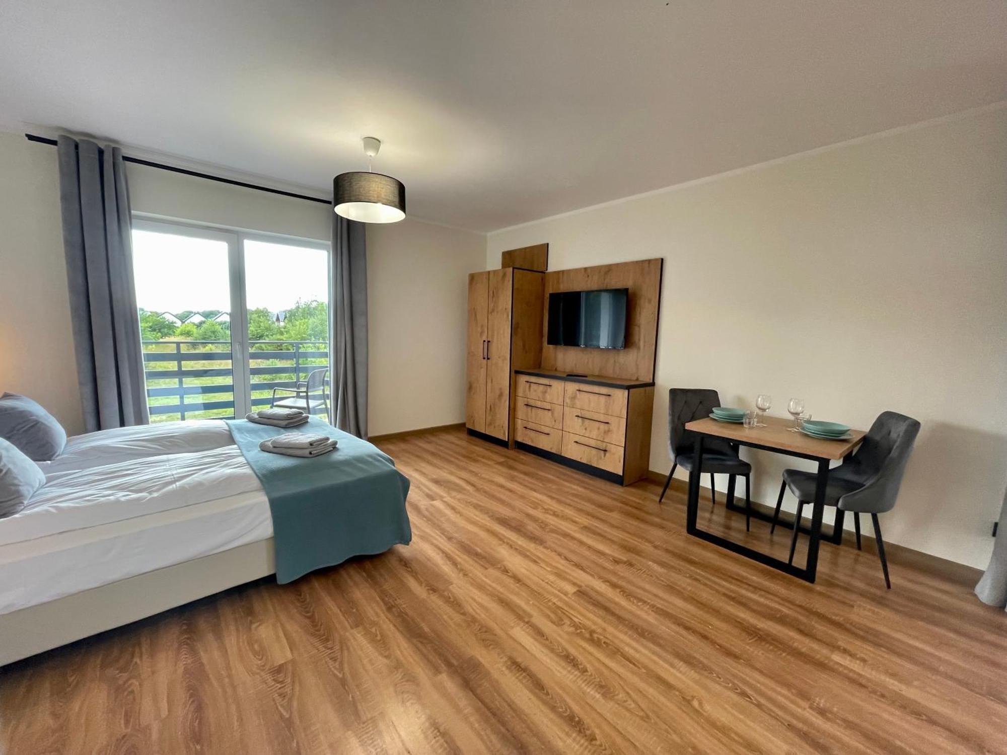 Apartamenty Marsyl ยาสต์เชอเบีย กูรา ภายนอก รูปภาพ